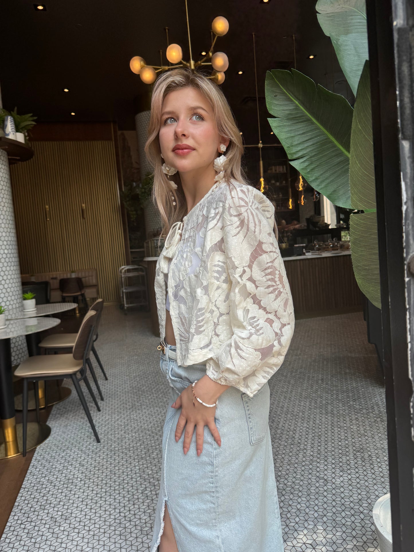 Cream Lace Tie Up Blouse - Il Vento & La Seta