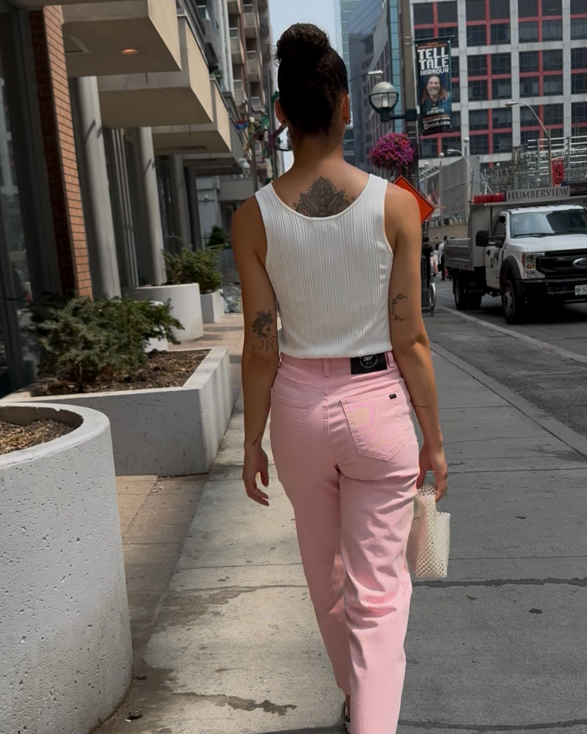 Euro Fashion - Lena Mom Jeans Bubblegum