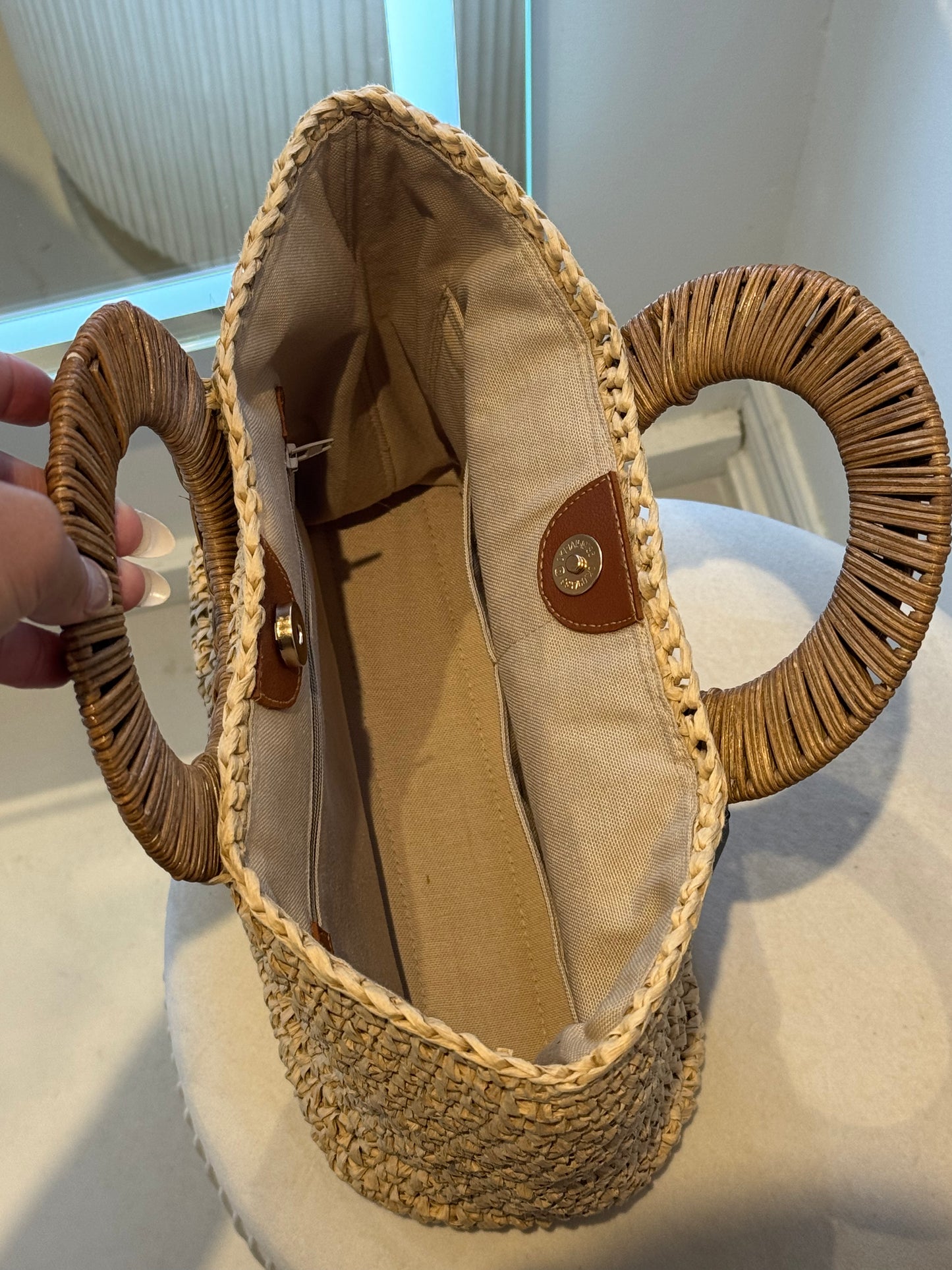 Fimka - Handmade Woven Bag With Wood Handle