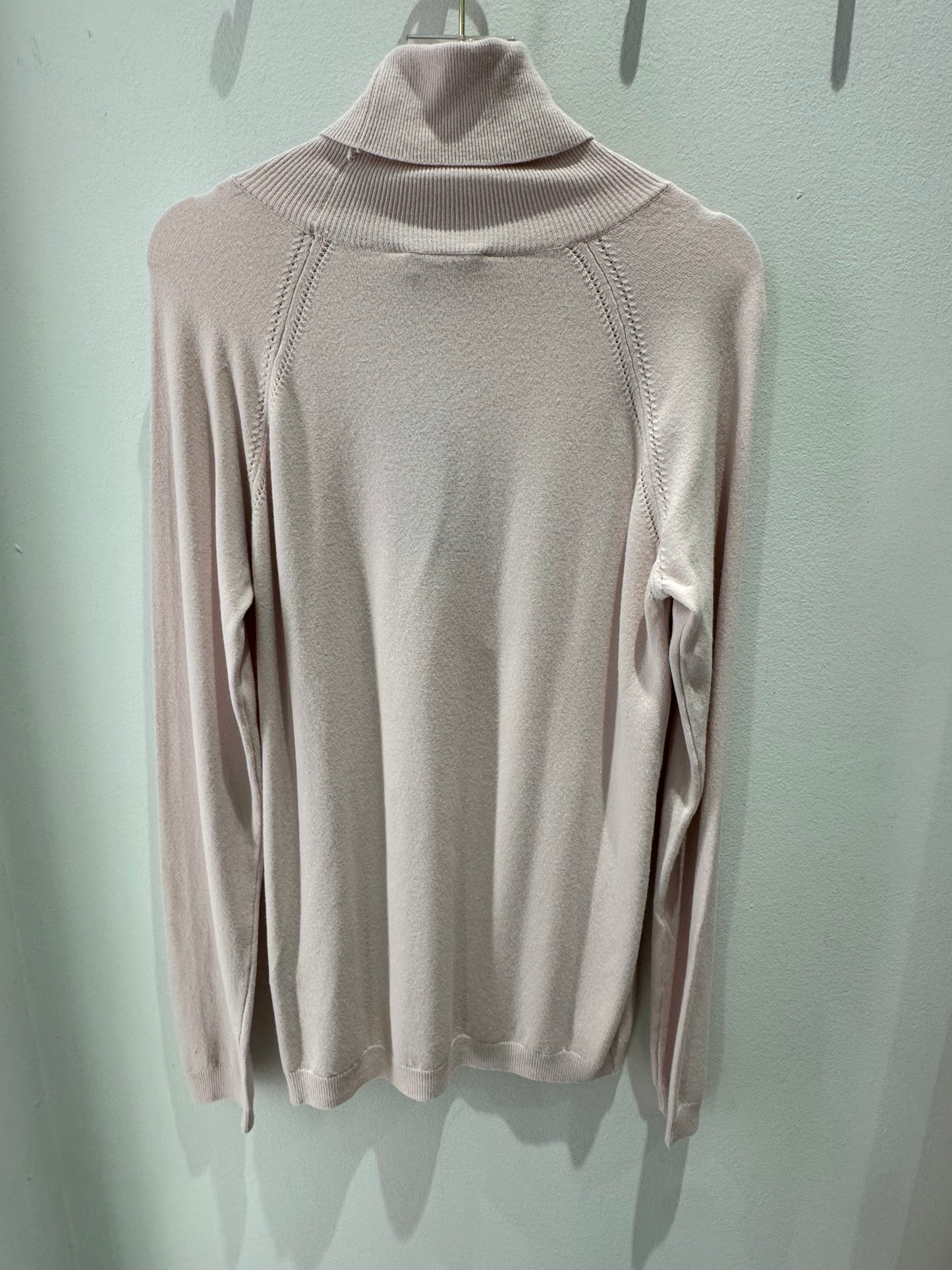 Ecla - Pink Turtleneck