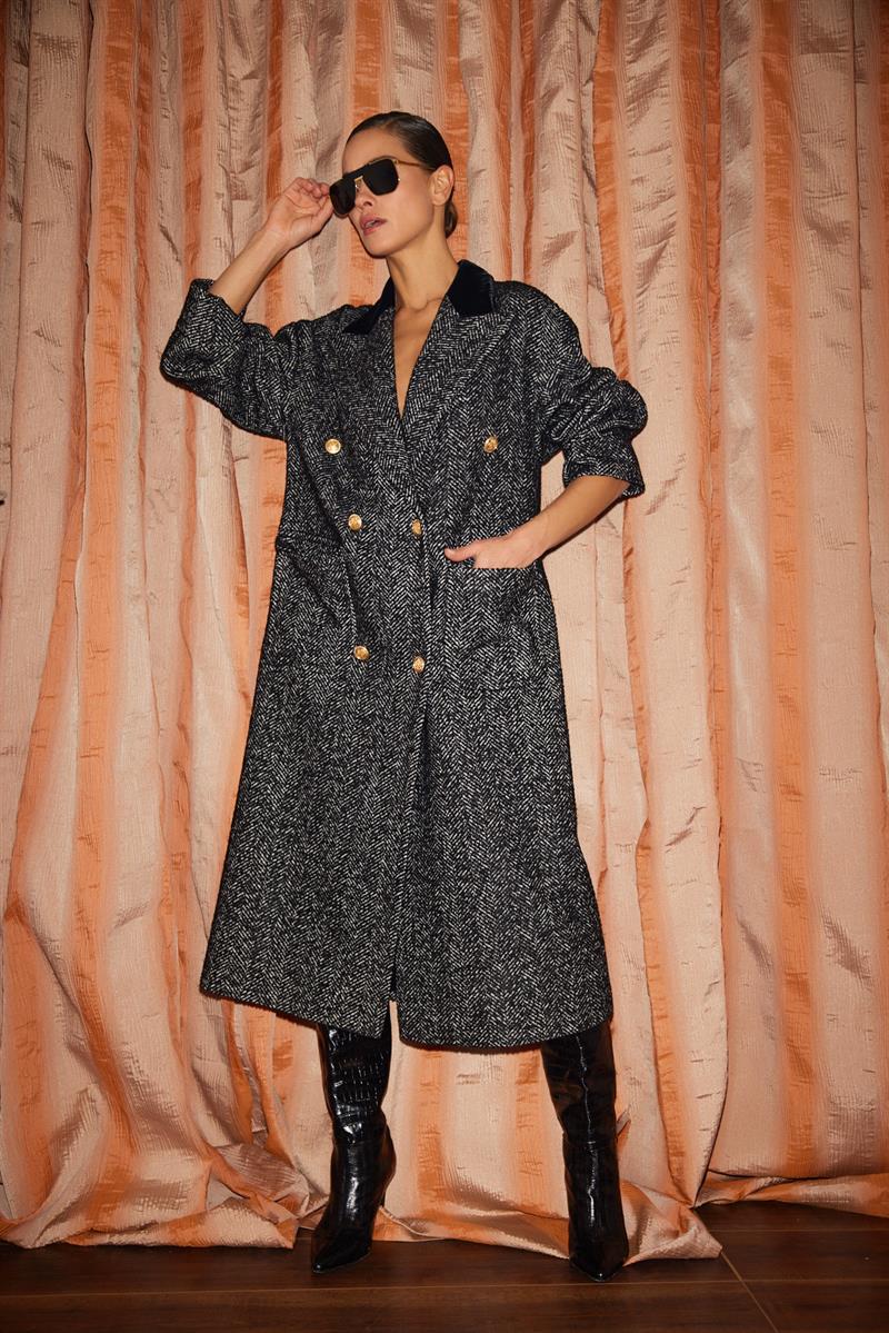 Store Celeste Fall Coat Black White