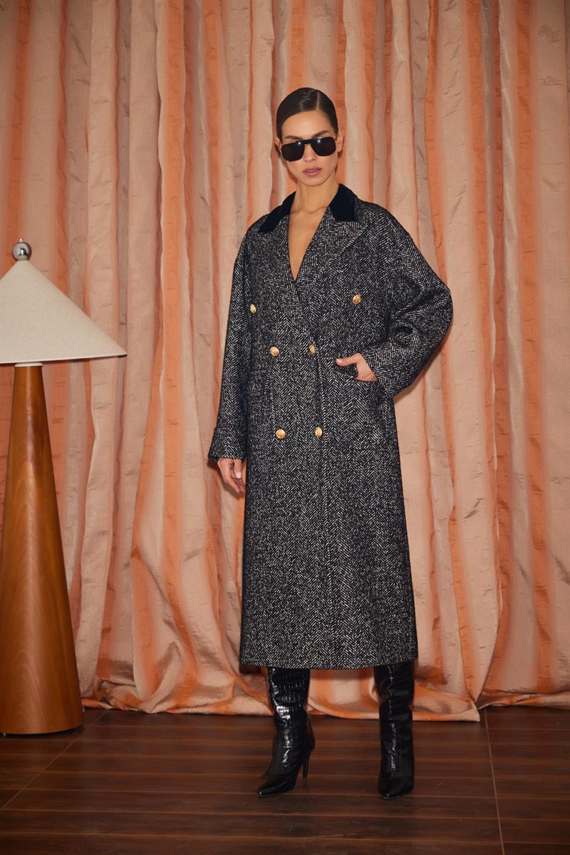 Setre Coat Black White