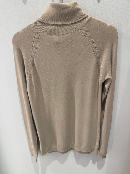 Ecla - Beige Turtleneck