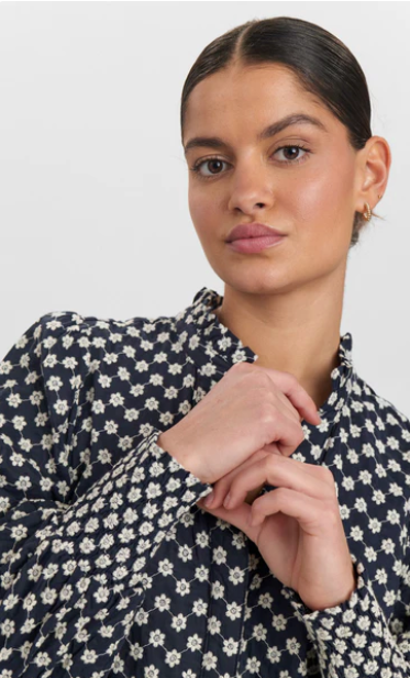 Nuali Shirt Caviar - NUMPH