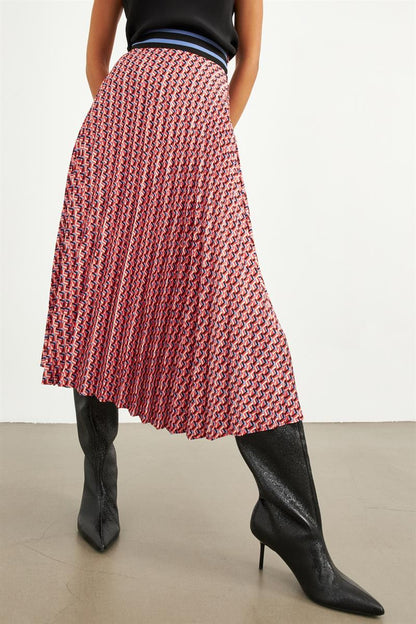 Red Skirt - Setre
